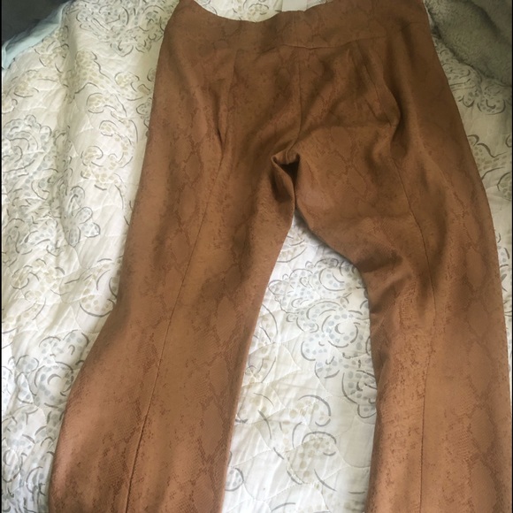 Good American Pants - Good American snakeskin suede skinny pants size large or 8/10 NWT
